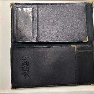 # 3 Leather Billfold Black Leather A&K